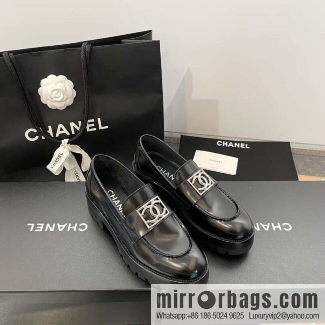 wsxc1695745588225_1-800x800ecpqi3uw1up166928_20250705191357.jpg CHANEL Xiaoxiang double C silver big logo platform loafers