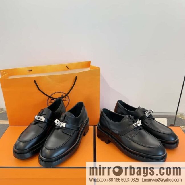 Hermes, Hermes autumn and winter kelly buckle platform loafers