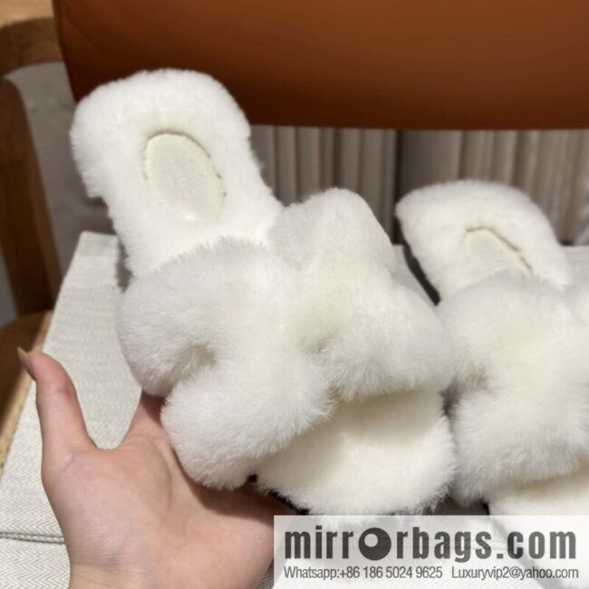wsxc1696085776956_3-800x8001121fnunqt4166376_20250705185658.jpg Hermès Mink Fur Slippers, White