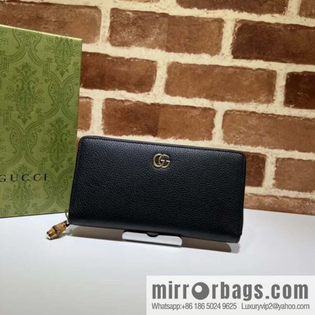 GUCCI bamboo full zipper wallet 739499 grams color