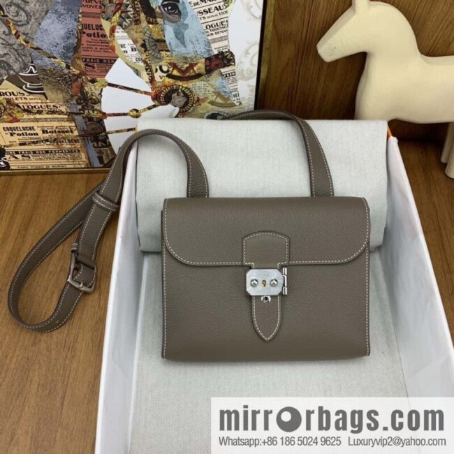Hermès messenger bag Sac a depeches 21cm togo leather 18 elephant gray, silver buckle