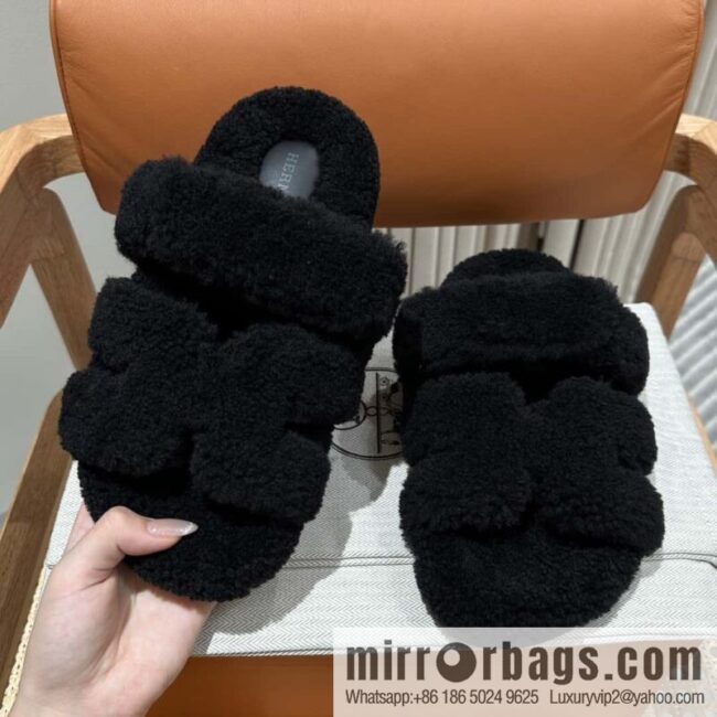 Hermès plush second uncle shoes Chypre sandals