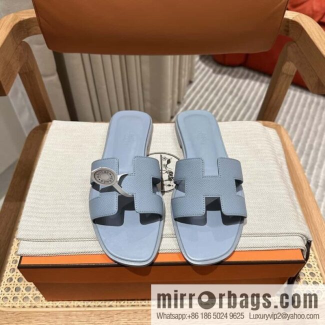 wsxc1697039089863_0-800x800buipibnchrm161448_20250705161326.jpg Hermès leather outsole H slippers, haze blue