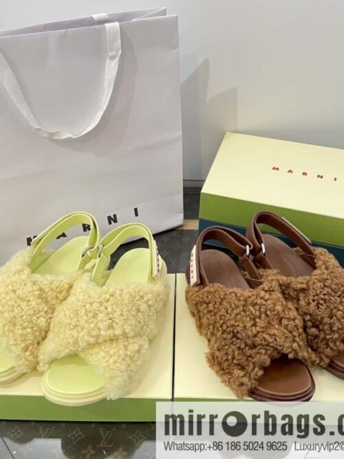 wsxc1697206488638_0-800x800su1frctsq3d161201_20250705160355.jpg Marni autumn and winter cross-style fur integrated fluff slippers