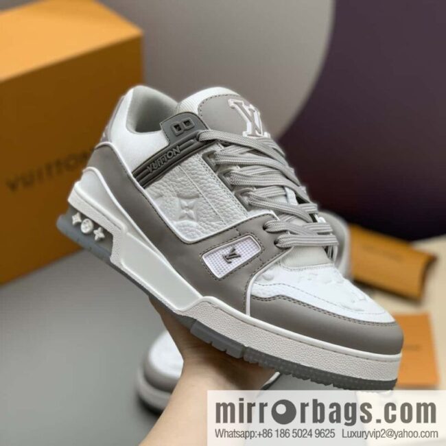 LV calfskin, men\'s sports and leisure shoes