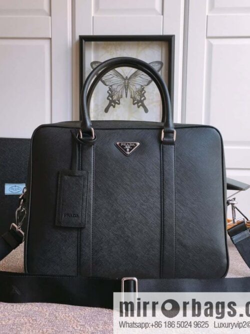 PRADA imported cross pattern leather briefcase 0661