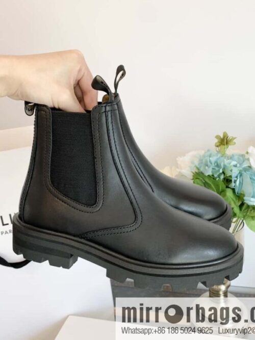 wsxc1697809838998_7-800x800tv5ztu4usnv156925_20250705124926.jpg CELINE Celin in one pair of Chelsea booties