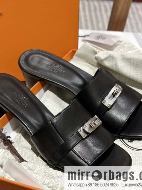 wsxc1697812248247_0-800x8000ecxqbpr4j2156782_20250705123921.jpg Hermès 2023 latest Kelly buckle heels