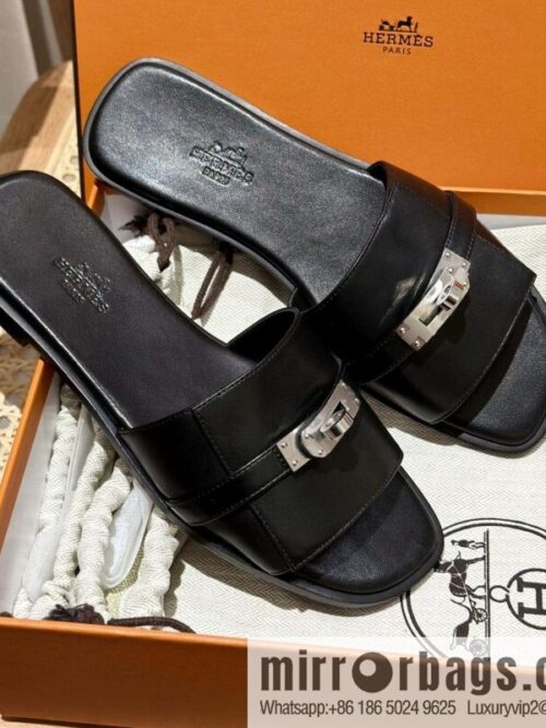 wsxc1697812618377_2-800x8002eqiqyrgsch156757_20250705123832.jpg Hermès 2023 Latest Kelly Button Slippers