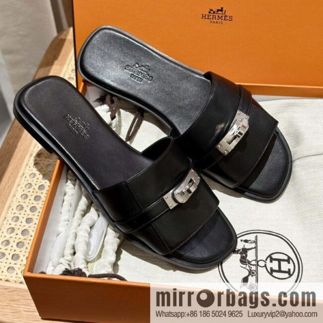 wsxc1697812618377_2-800x8002eqiqyrgsch156757_20250705123832.jpg Hermès 2023 Latest Kelly Button Slippers