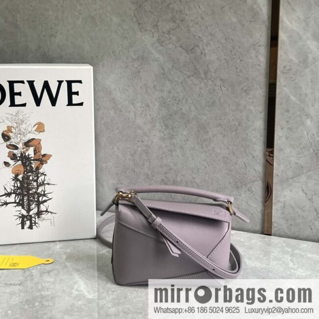 LOEWE puzzle geometric bag 18cm taro purple 0680