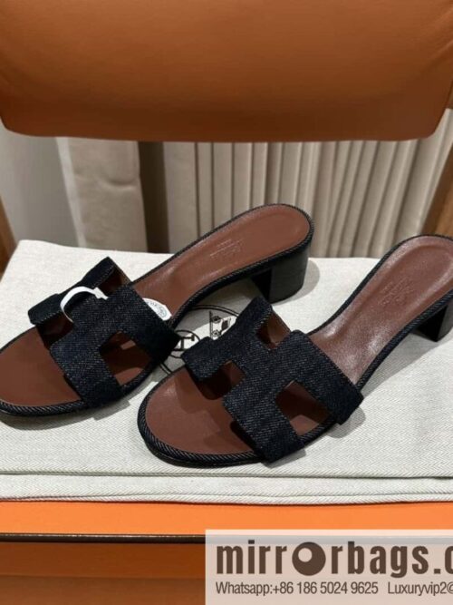 wsxc1697902724387_0-800x8002n1nfrngf1k156635_20250705123213.jpg Hermès\' latest denim high heels