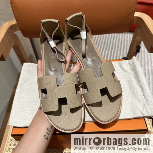 Hermès imported Italian cowhide, new small sandals