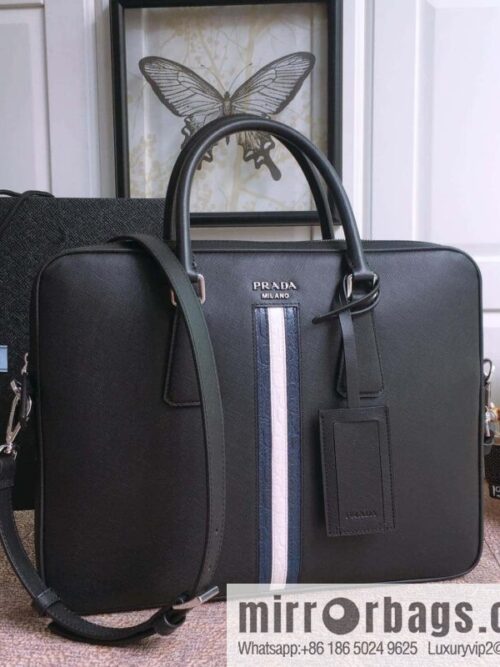 wsxc1698077593967_0-800x800nx3ifm2ycf039696_20250718020850.jpg PRADA Prada imported cross pattern leather middle crocodile leather inlay briefcase 2VE368