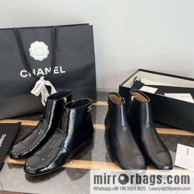 CHANEL Xiaoxiang Chelsea Boots