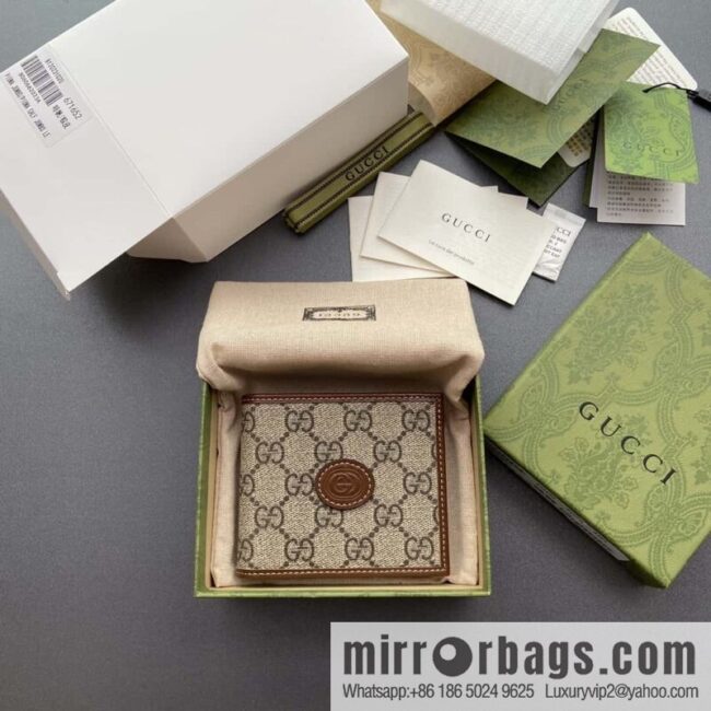 GUCCI interlocking double G wallet model number 671652 92TCG 8563