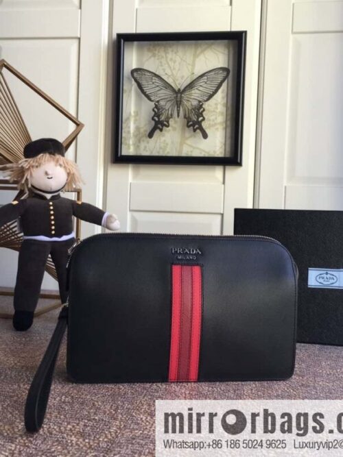 PRADA Prada color cross pattern leather + imported sheepskin handbag 056R black/red