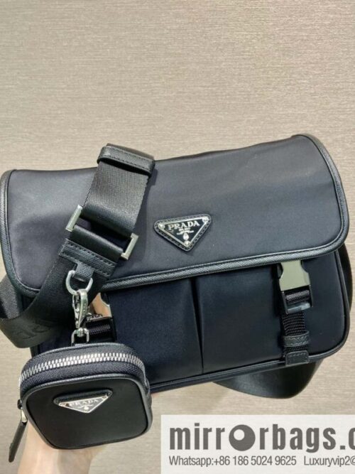 wsxc1698687192718_0-800x8003arueszukub36638_20250716042615.jpg PRADA Prada Nylon Flip Handbag 2VD769M
