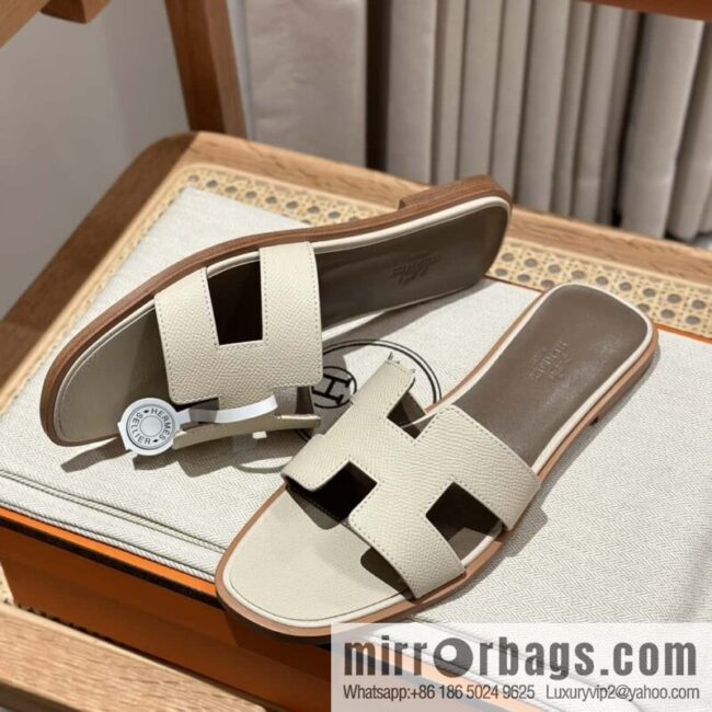 Hermes, classic slippers.