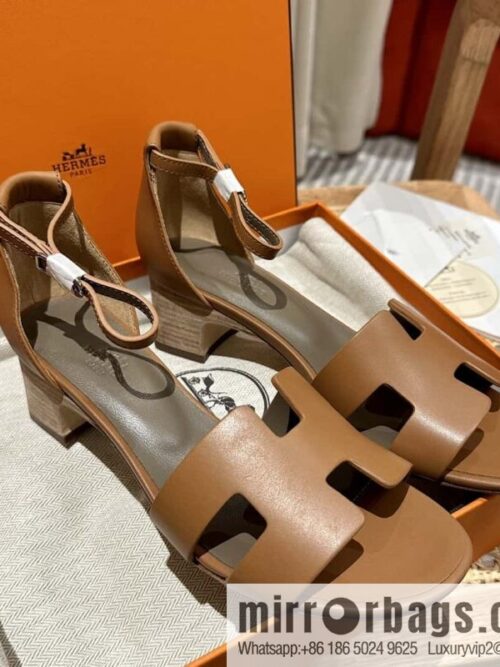 wsxc1699456528046_0-800x800qohcc1ia1xu138079_20250705001841.jpg Hermès H high-heeled sandals, gold brown