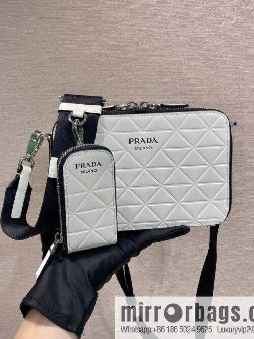 wsxc1699460845481_0-800x800wmlubgpcb4e33617_20250716035403.jpg PRADA Brique leather (fabric) Grid camera bag 2VH070 white