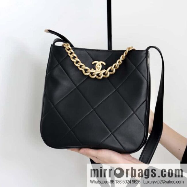 wsxc1700059108672_4-800x800kblmfw1yaqs31990_20250716034144.jpg CHANEL 2021 autumn and winter high-end ready-to-wear series hippie bag AP2844