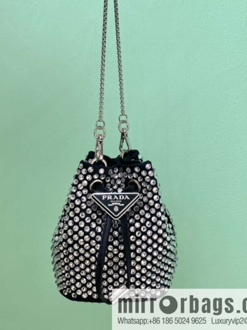 wsxc1700510330232_0-800x8005rhunibdz4p29296_20250716031607.jpg PRADA crystal mini bucket 🎉 1NR016🎉