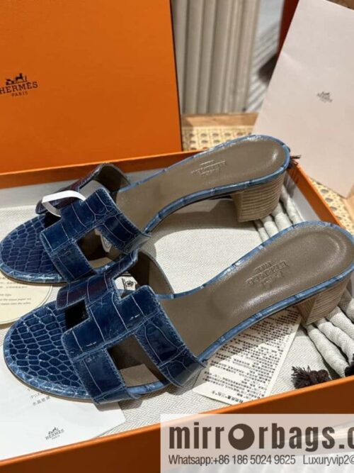 wsxc1700751906050_1-800x800cdshcl205vr134174_20250704205505.jpg Hermès Crocodile 🐊 slippers
