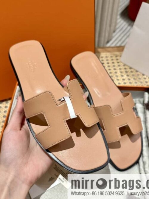 wsxc1700752569129_2-800x800g5lf0wsvkdx134097_20250704205231.jpg Hermès leather outsole H slippers
