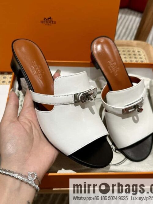 wsxc1700754328888_3-800x800xyasbno2ngu133851_20250704204419.jpg Hermès H\'s latest Candy sandals