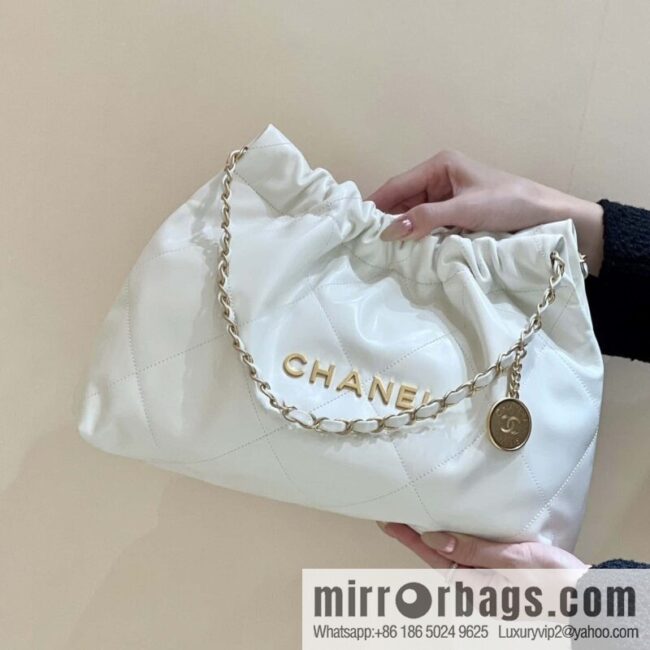 wsxc1701109202220_0-800x800ytxdjyghvcf28467_20250716030947.jpg CHANEL 24C early spring vacation series 22 horizontal garbage bag AS4486 white/gold metal
