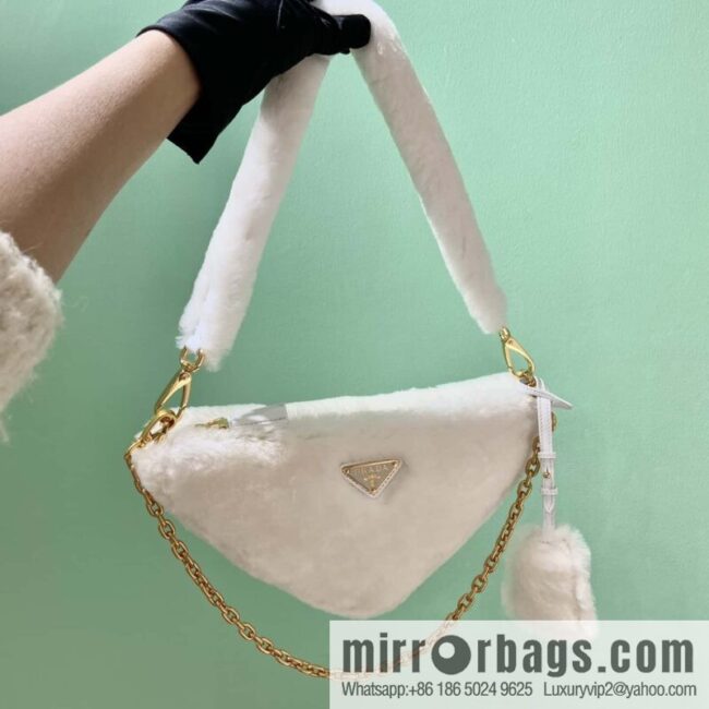 wsxc1701617114162_0-800x80014udtrwpogr25690_20250716024514.jpg PRADA Prada triangle hair bag ๐ 1NQ044 new goat hair