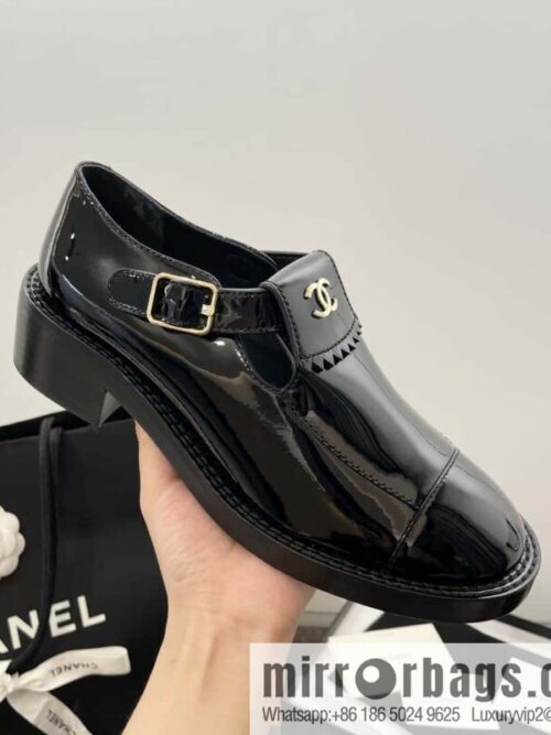 wsxc1701804522750_0-800x800enj0poc32td128617_20250702205224.jpg CHANEL Xiaoxiang patent leather glossy Mary Jane platform loafers