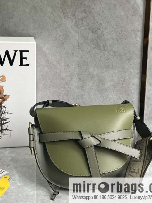 wsxc1702151718078_0-800x800nefbqtozvio24963_20250716023928.jpg LOEWE upgraded version letter wide shoulder strap saddle bag GateDual handbag 0671 green spell
