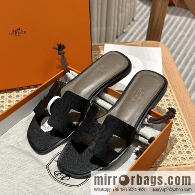 Hermes, classic slippers.