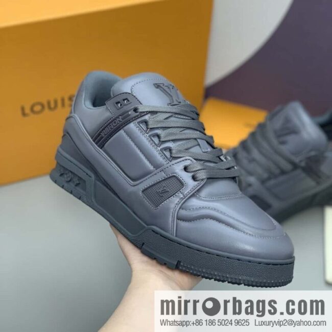 LV men\'s sports and leisure shoes