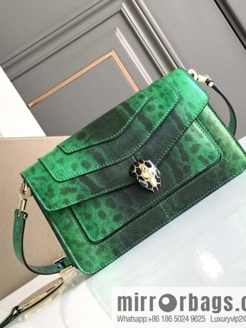 wsxc1703529308456_0-800x800hvf5z2l53ju18345_20250716013926.jpg BVLGARI Bulgari bright green grandmother green glossy water snakeskin EAST-WEST series small shoulder bag 22CM 292103
