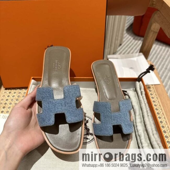 wsxc1703794049963_2-800x800id0wm3b3e4z124192_20250702180840.jpg Hermes, classic slippers.