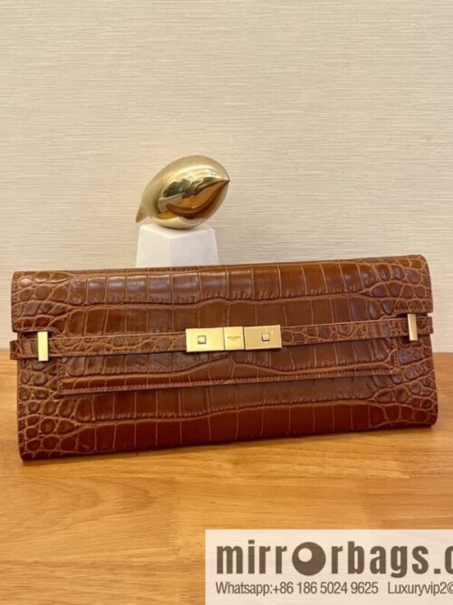 SAINT LAURENT YSL 𝗠𝗮𝗻𝗵𝗮𝘁𝘁𝗮𝗻 𝗖𝗹𝘂𝘁𝗰𝗵_ clutch bag 695949 crocodile pattern, brown