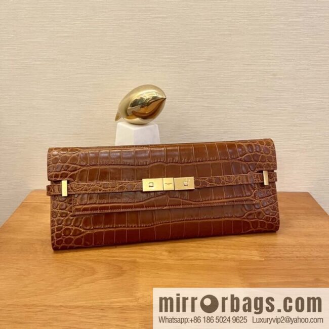 SAINT LAURENT YSL 𝗠𝗮𝗻𝗵𝗮𝘁𝘁𝗮𝗻 𝗖𝗹𝘂𝘁𝗰𝗵_ clutch bag 695949 crocodile pattern, brown