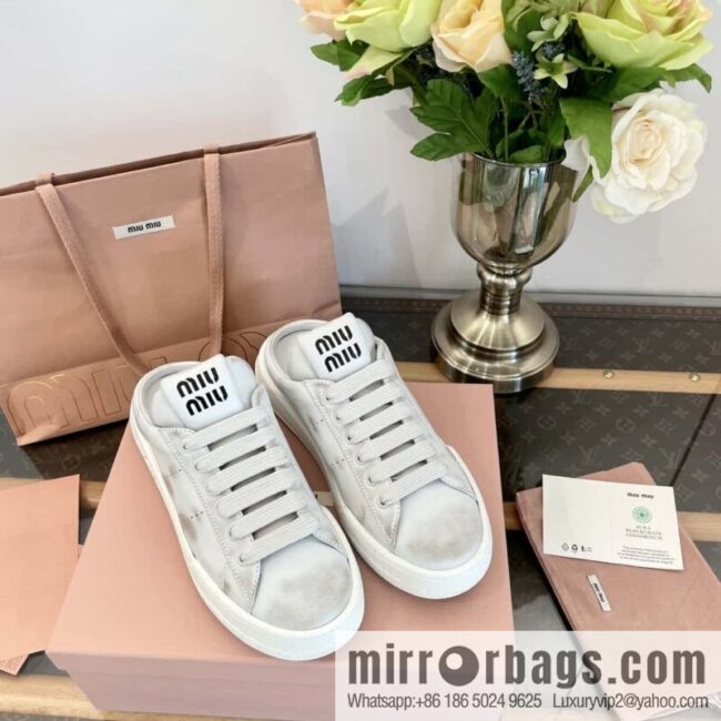 MIUMIU Miao Miao Old dirty casual one pedal half tray white shoes
