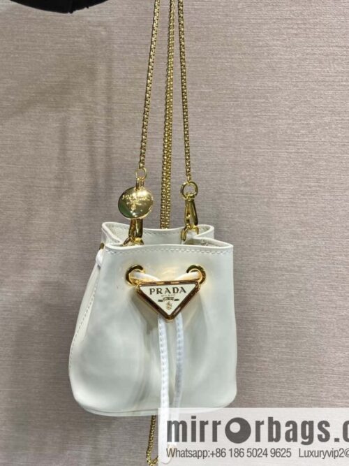 wsxc1705070101908_0-800x800xh0z0aj5cce13696_20250716005719.jpg PRADA patent leather bucket 🎉 1NR016 white