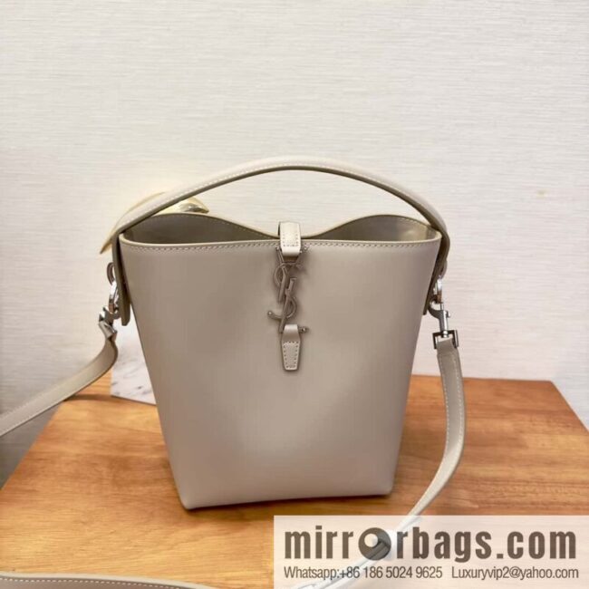 wsxc1705078054033_0-800x800treybotxfsl13610_20250716005633.jpg SAINT LAURENT Saint Laurent YSL summer new model _ small bucket bag 749036 milk tea silver