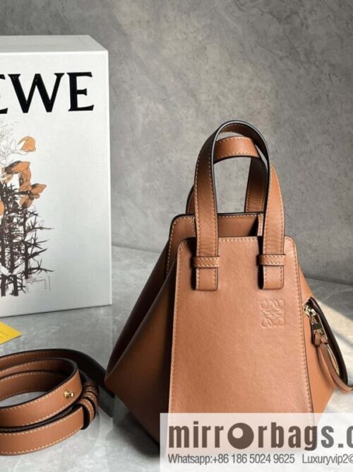 wsxc1705683502114_0-800x800d0hruy4q1t112684_20250716004844.jpg LOEWE Hammock bag 0682 mini caramel