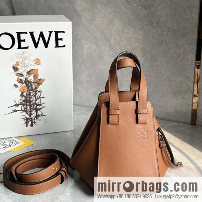 wsxc1705683502114_0-800x800d0hruy4q1t112684_20250716004844.jpg LOEWE Hammock bag 0682 mini caramel