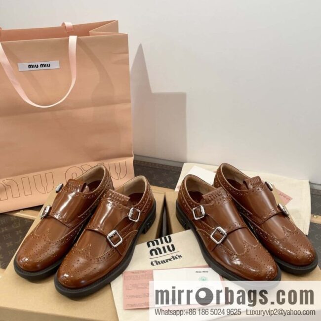 𝐂𝐡𝐮𝐫𝐜𝐡’𝐬 𝐱 𝐌𝐢𝐮 𝐌𝐢𝐮||𝟐𝟎𝟐𝟑 joint Brock carved Oxford small leather shoes