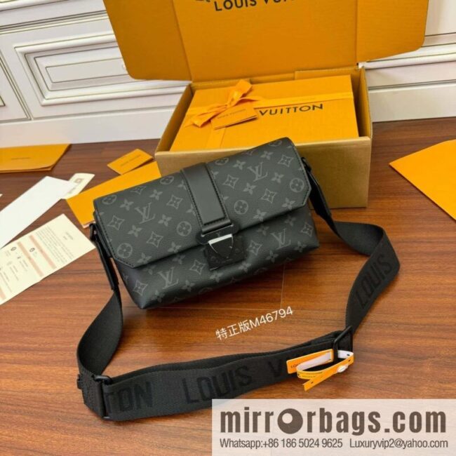 LV M46794 S-CAPE messenger bag