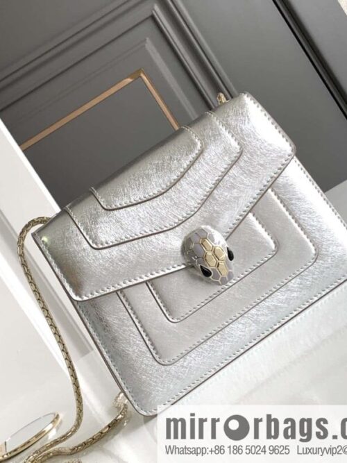 wsxc1708626165679_0-800x800e300mex4mqj9650_20250716002128.jpg BVLGARI Bulgari Serpenti Forever 61879 silver 20CM