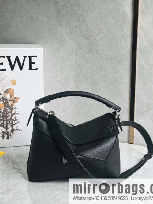 wsxc1708701402640_0-800x800gigxaqoyjmp9550_20250716002023.jpg LOEWE puzzle geometric bag 24cm 0681 black