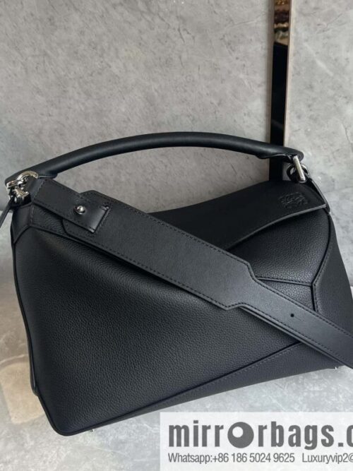 wsxc1708960194948_0-800x8003gbtwc2vaao9539_20250716002015.jpg LOEWE puzzle 30CM 0533 black